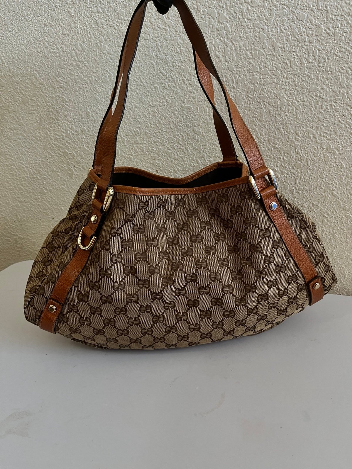 Gucci Beige/Brown Abbey Canvas Shoulder Bag